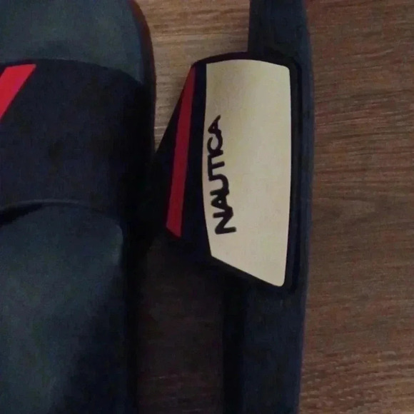 🌺Men's Nautica flip-flops🎉 - Picture 4 of 7